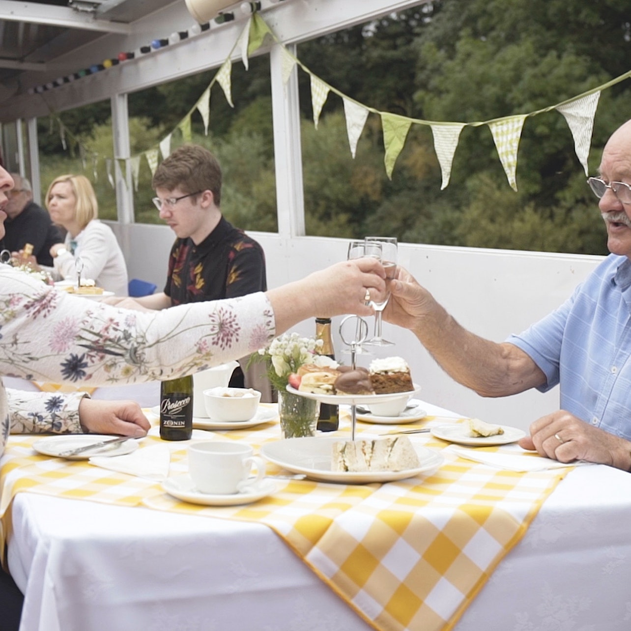 York: Fish & Chips Cruise - Photo 1 of 6